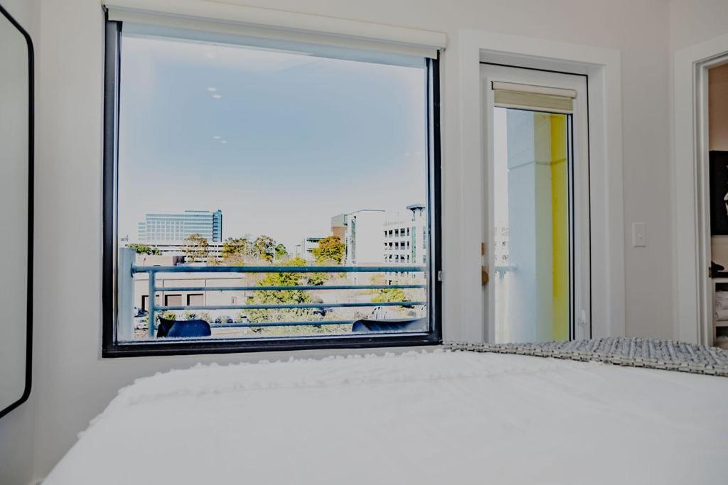 Hotel The Hive 302 King With Balcony Wilmington Exterior foto